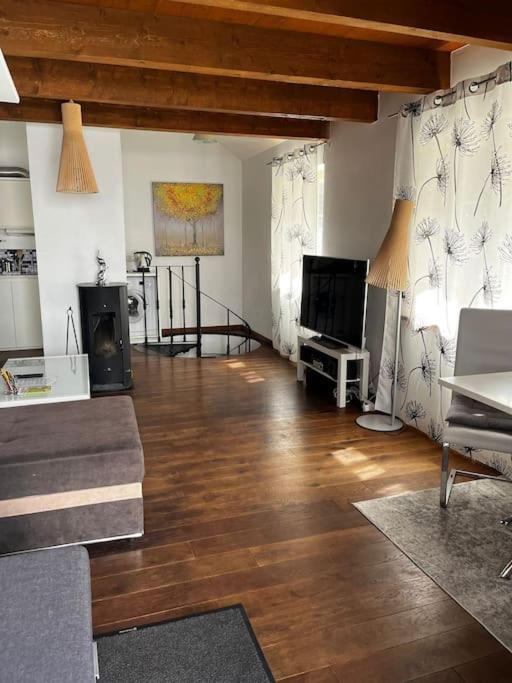 Korter Cozy 3 Story House In Old Town *